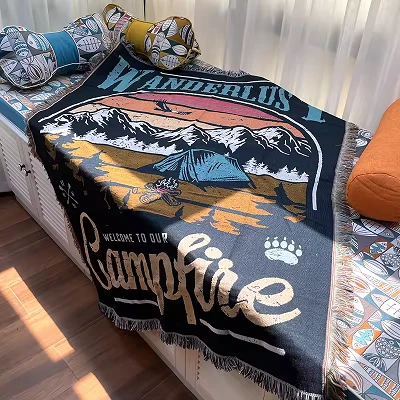 Tassel Tapestry dra